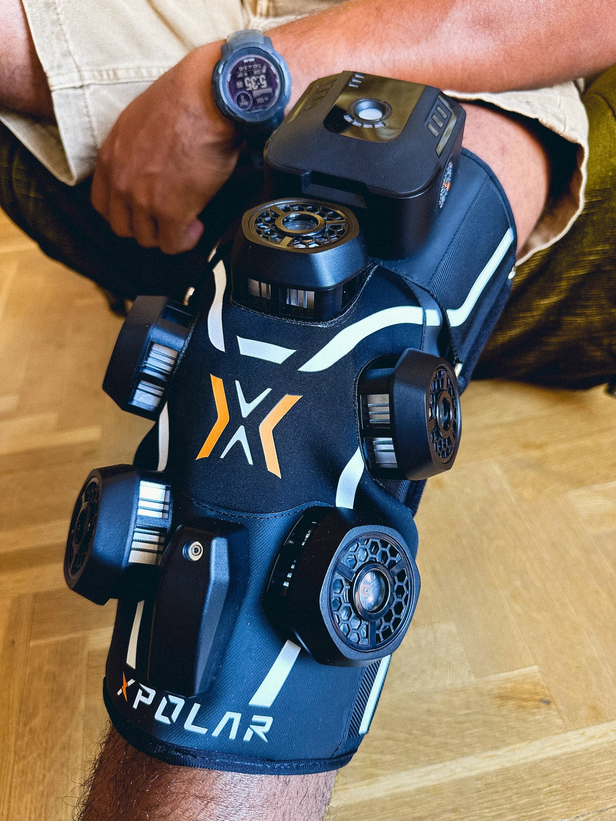 ThermoFlex Pro porté sur le genou, mode chaud et froid